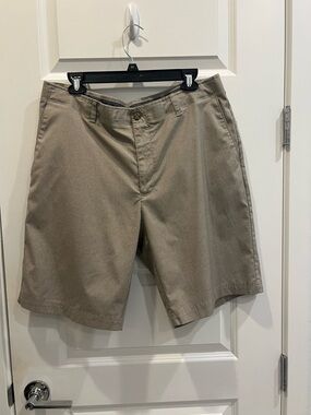 PGA Tour Men's Tan Flat-Front Golf Shorts